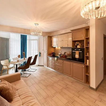 Apartament Front 14 Apartment- & Pools *