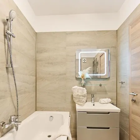 Apartament Front 14 Apartment- & Pools