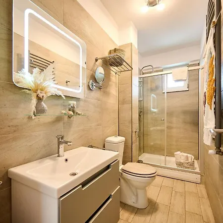 Apartament Front 14 Apartment- & Pools Mamaja