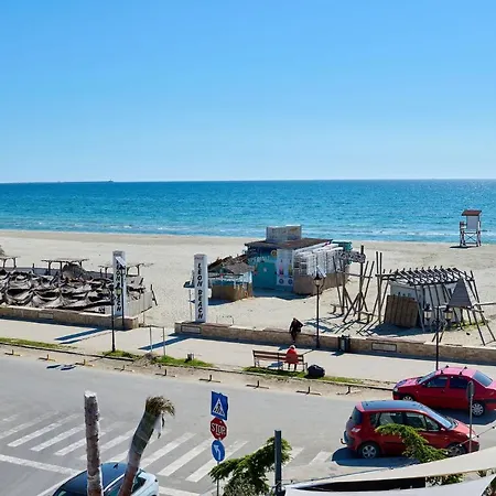 Appartement Front 14 Apartment- & Pools Mamaia