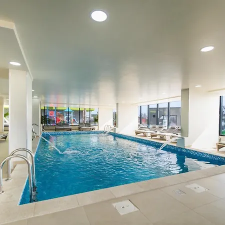 Front 14 Apartment- & Pools Apartment Mamaia